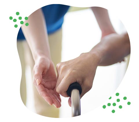 手を取り合うイメージ写真